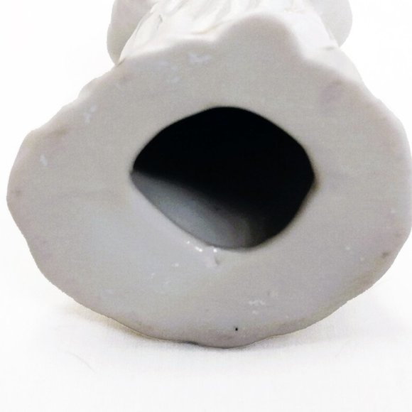 Vintage World Bazaars-Crown Accents 5 Piece Caroler Porcelain Set with Box - Picture 10 of 15